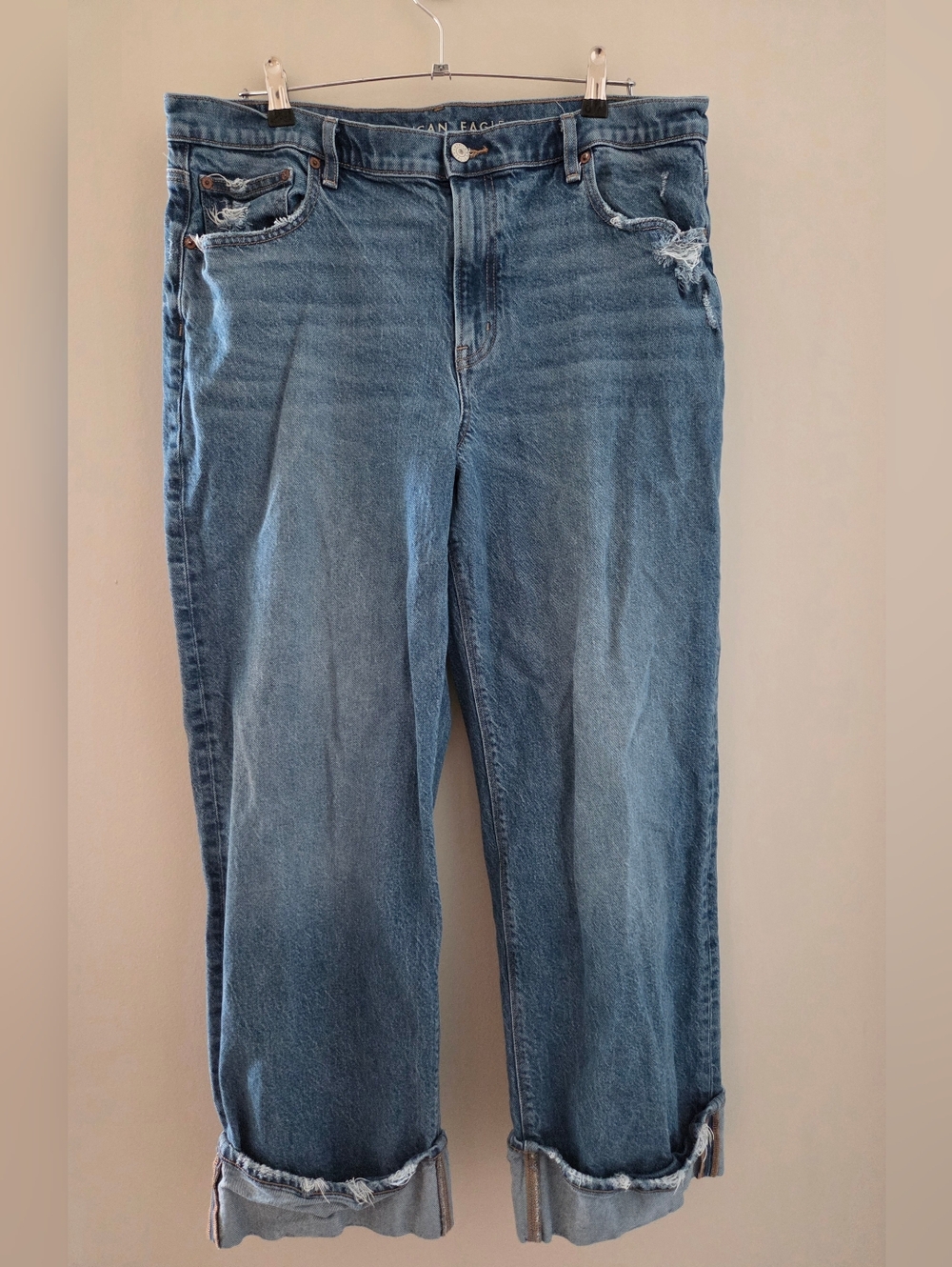 American Eagle Outfitters Light Blue High-Rise Straight Jeans